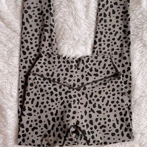 ❌ SOLD Balance Athletica Ascend Pant Snow Leopard